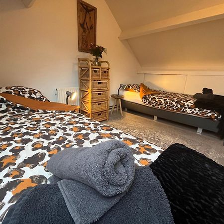 Guesthouse Bednboot Met Terras Aan Het Water Rijpwetering Dış mekan fotoğraf